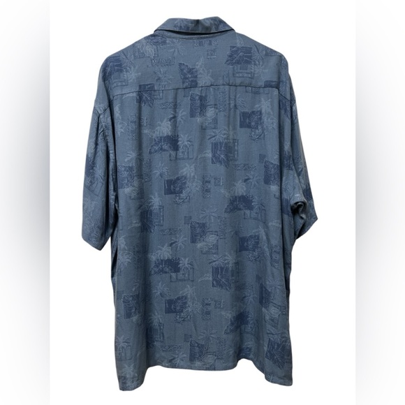 Blue casual short sleeve floral button down shirt - Picture 3 of 4